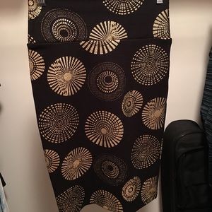 LuLaRoe elegant Cassie skirt